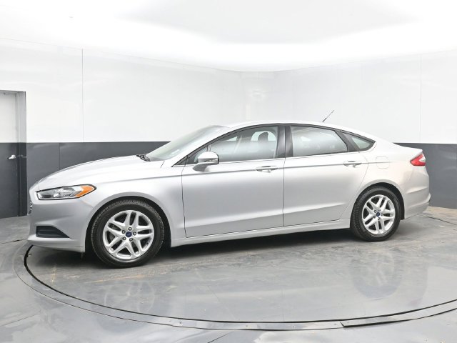 Used 2016 Ford Fusion SE FWD image 11