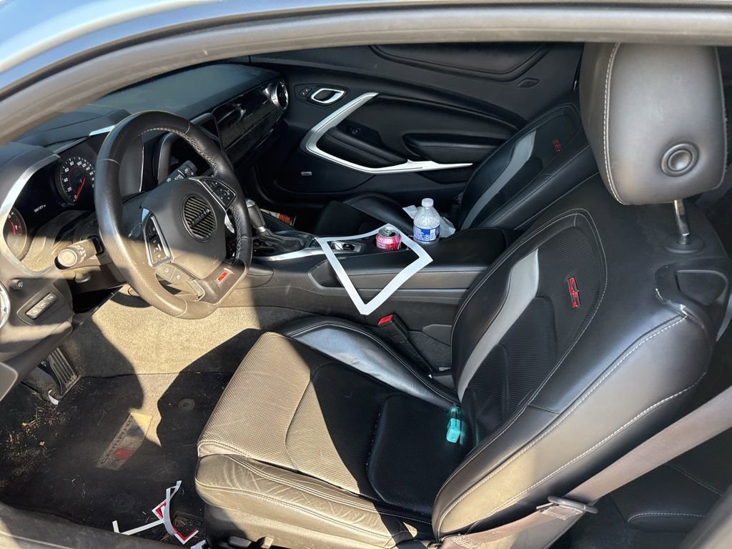 Used 2016 Chevrolet Camaro SS RWD image 8