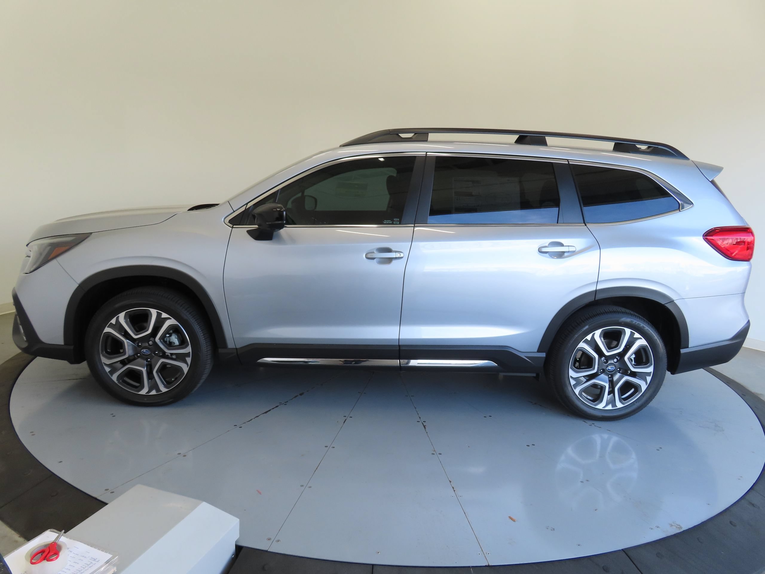 New 2026 Subaru Ascent Limited AWD/4WD image 6