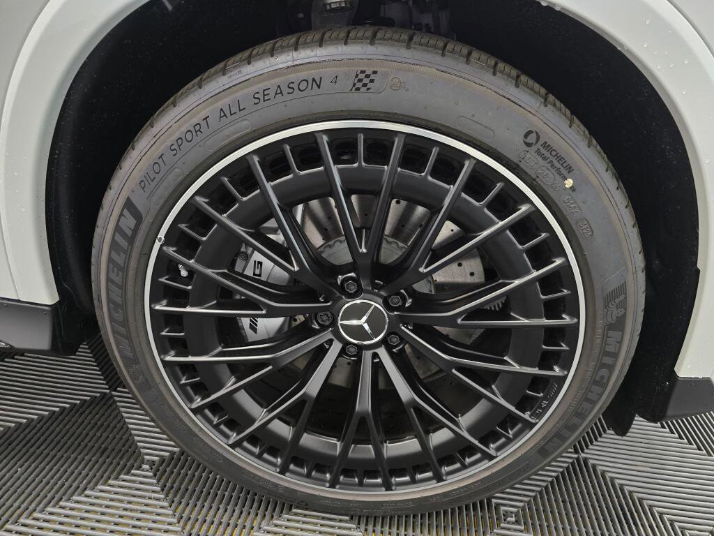 New 2026 Mercedes-Benz GLC 43 AMG 4MATIC Coupe image 23