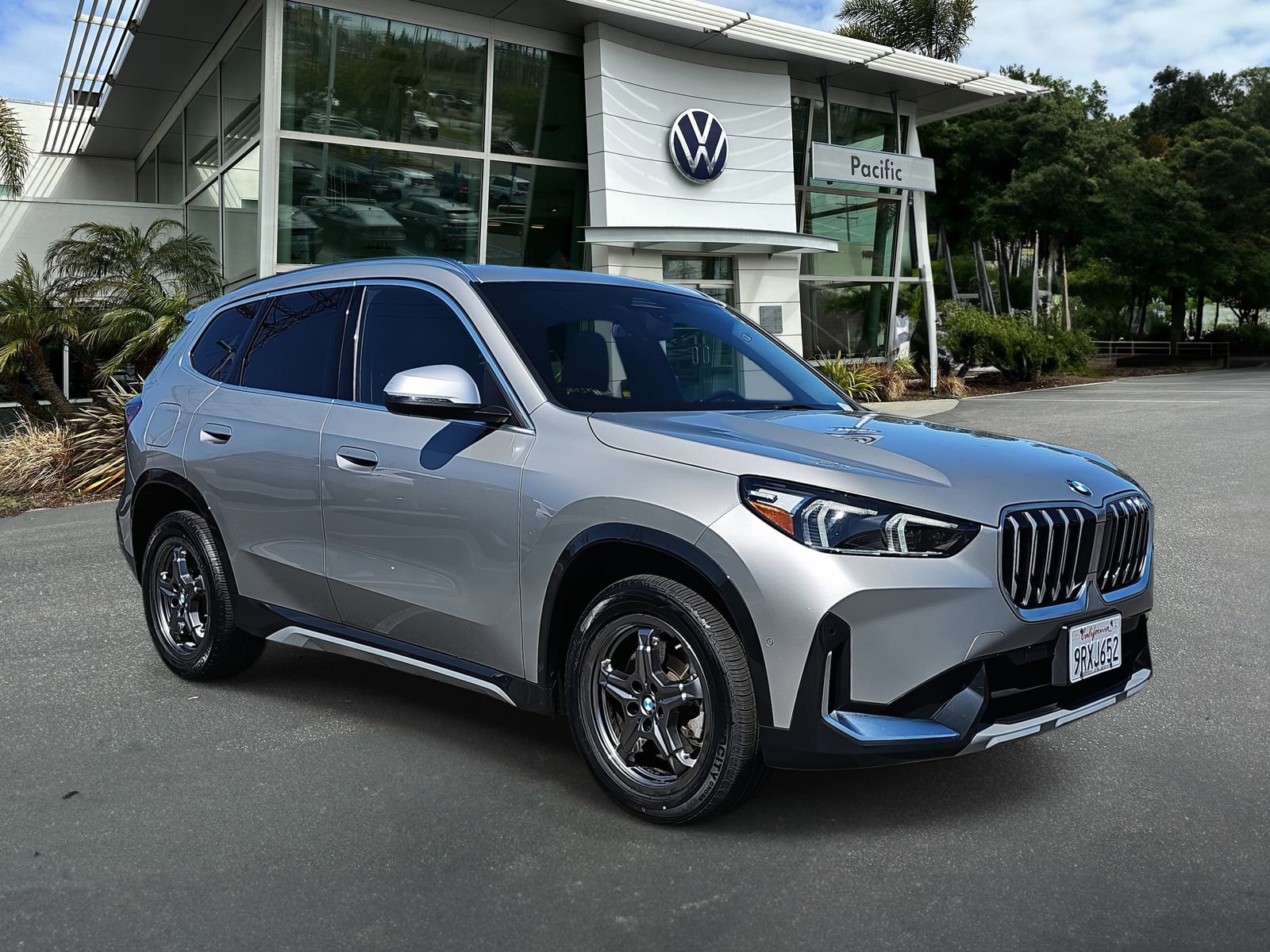 Used 2024 BMW X1 xDrive28i image 3