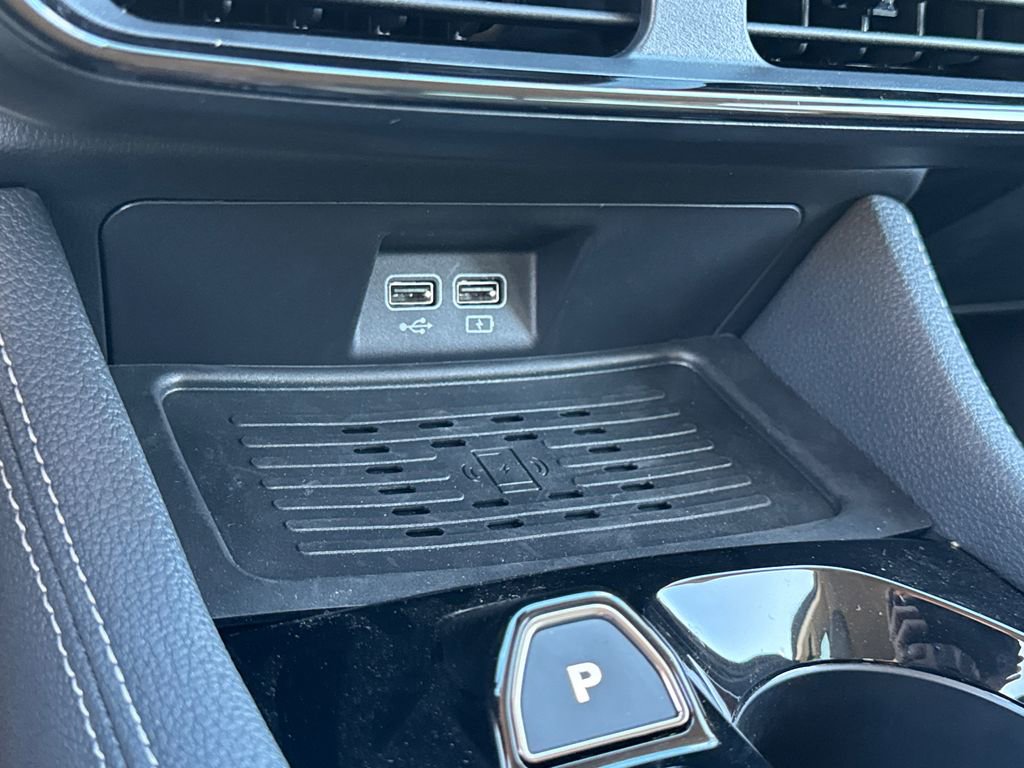 New 2025 VinFast VF 8 Eco AWD/4WD image 28