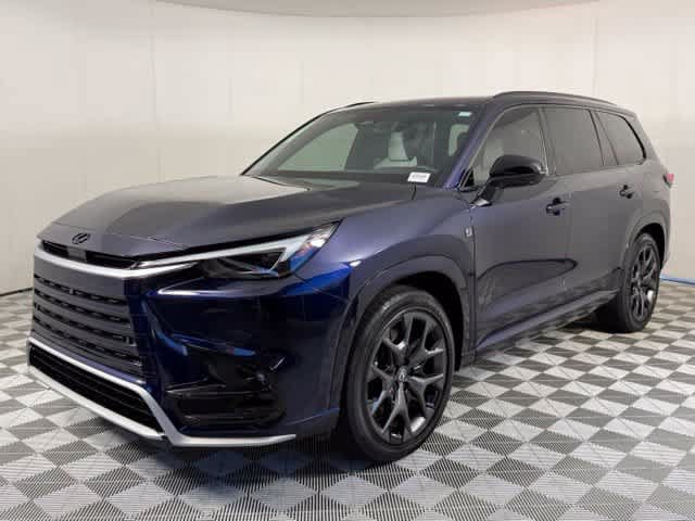New 2026 Lexus TX 500h AWD image 2