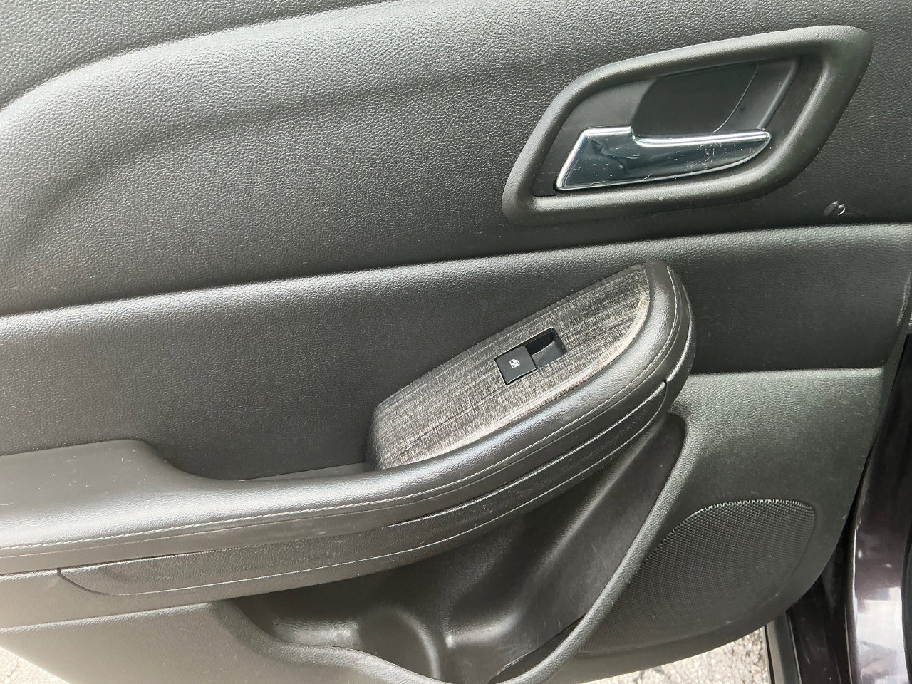 Used 2015 Chevrolet Malibu LT w/ Power Convenience Package image 16