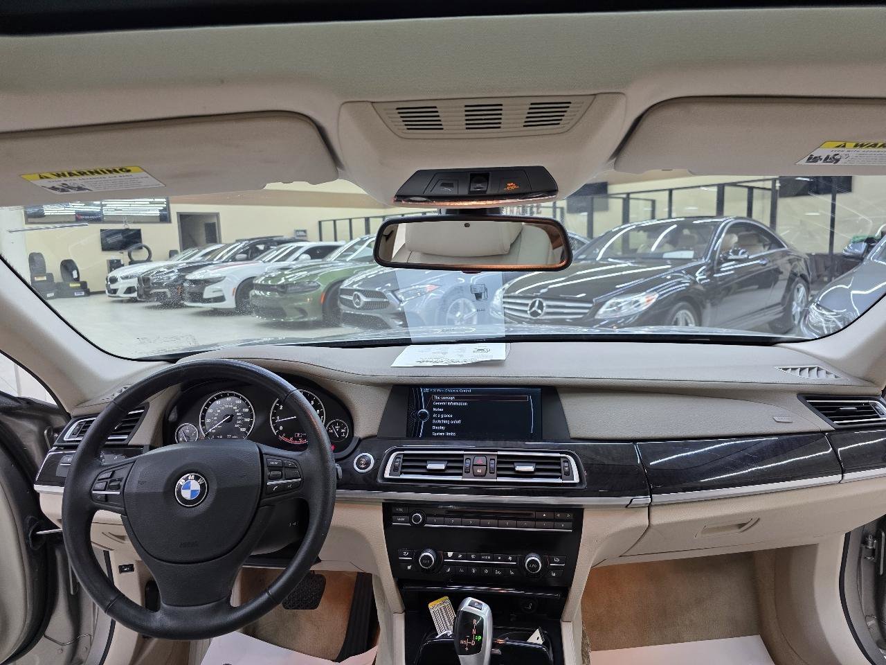 Used 2011 BMW 750Li xDrive AWD/4WD image 28
