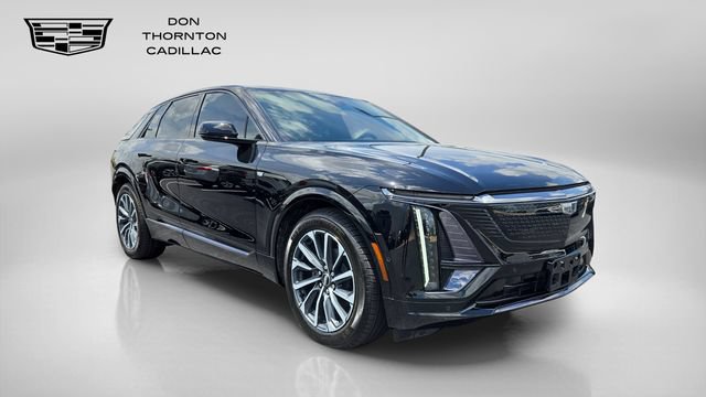 Certified 2024 Cadillac Lyriq Sport w/ LPO, Floor Liner Package AWD/4WD image 7