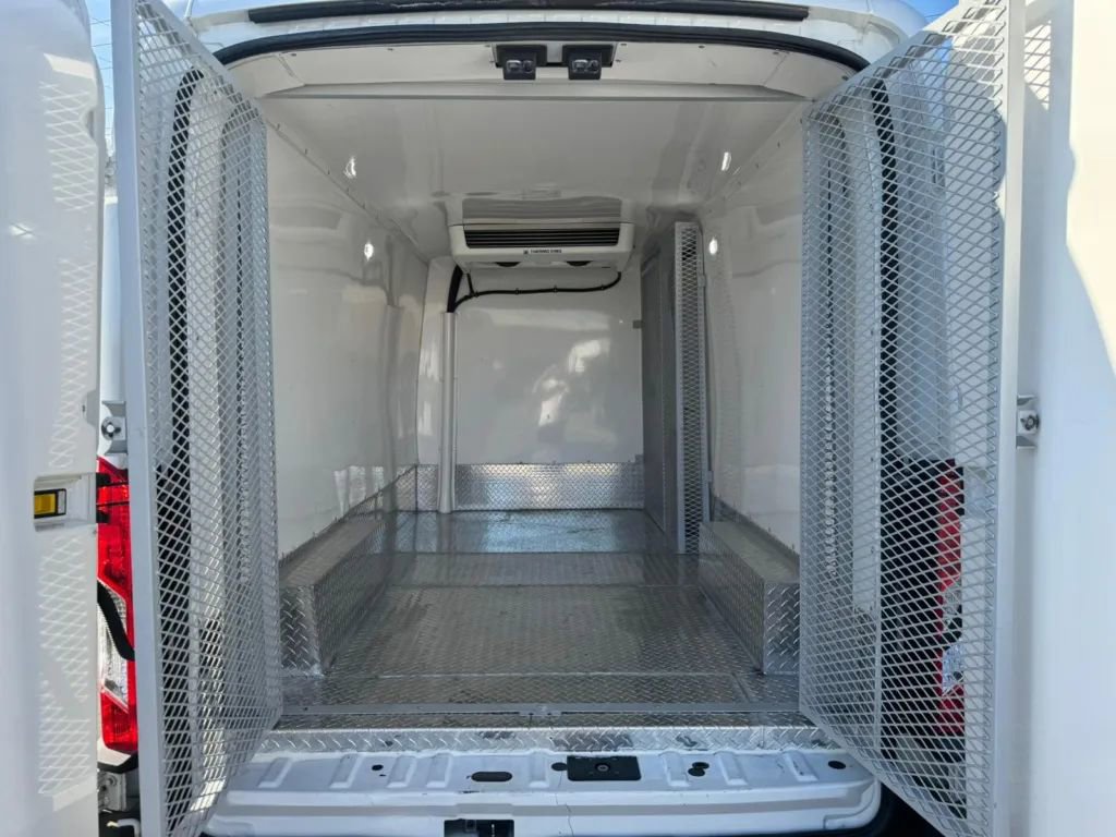 Used 2019 Ford Transit 250 148 Medium Roof image 20