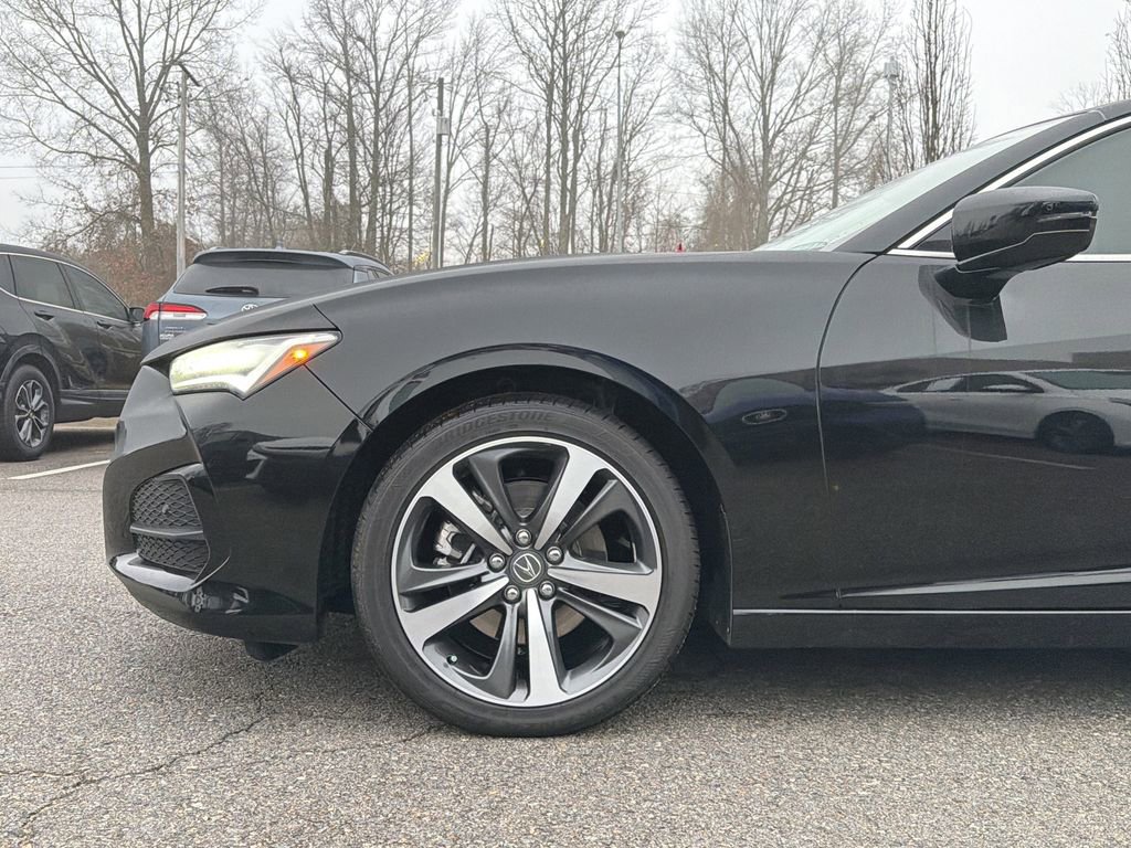 Certified 2025 Acura TLX w/ Technology Package image 9