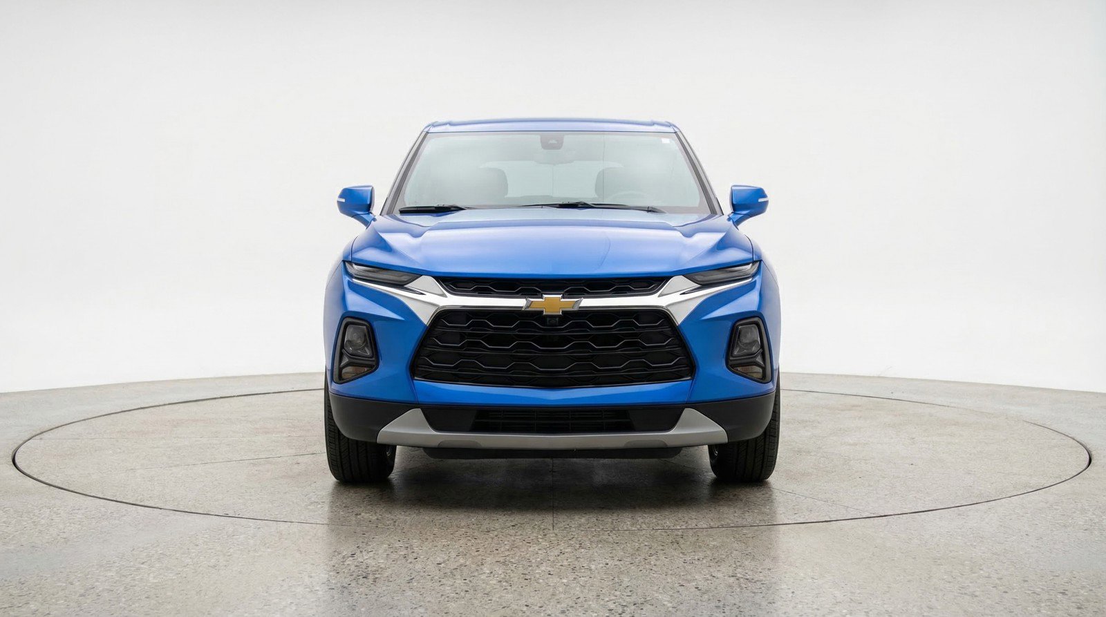 Used 2025 Chevrolet Blazer LT image 2