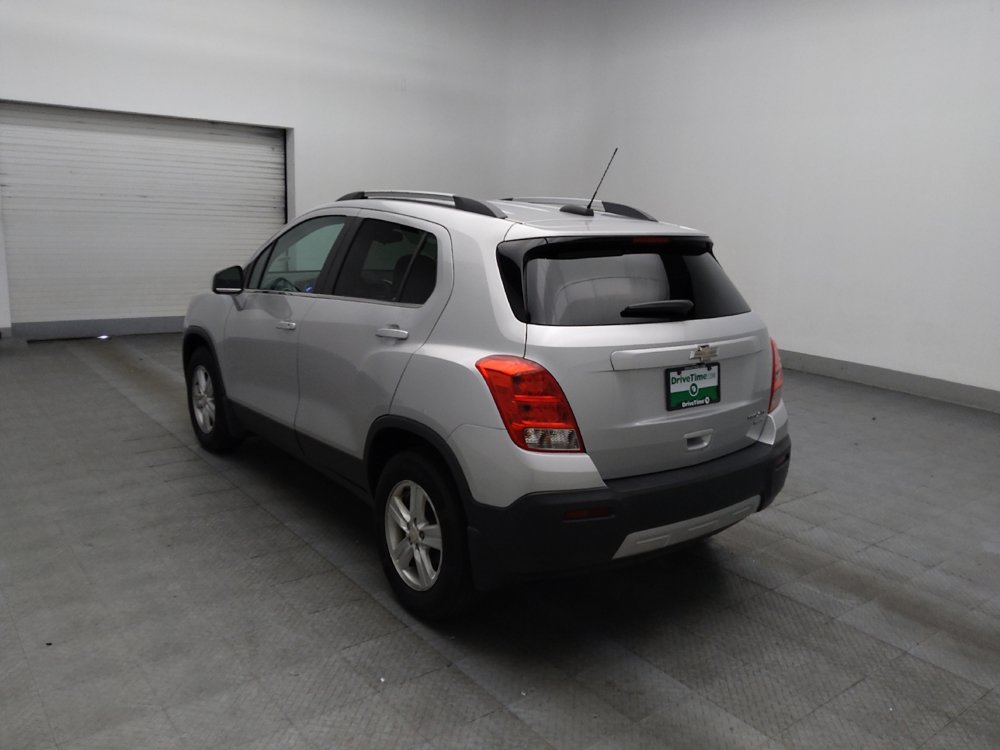 Used 2016 Chevrolet Trax LT w/ LT Sun and Sound Package AWD/4WD image 5