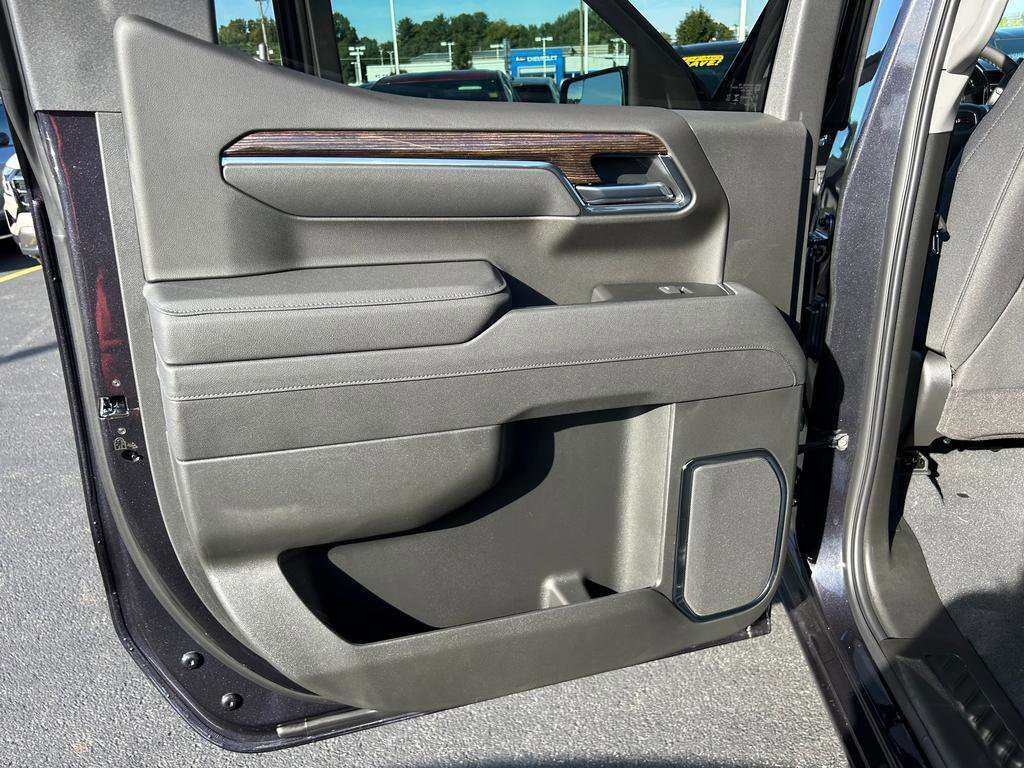 New 2026 GMC Sierra 1500 Elevation image 7