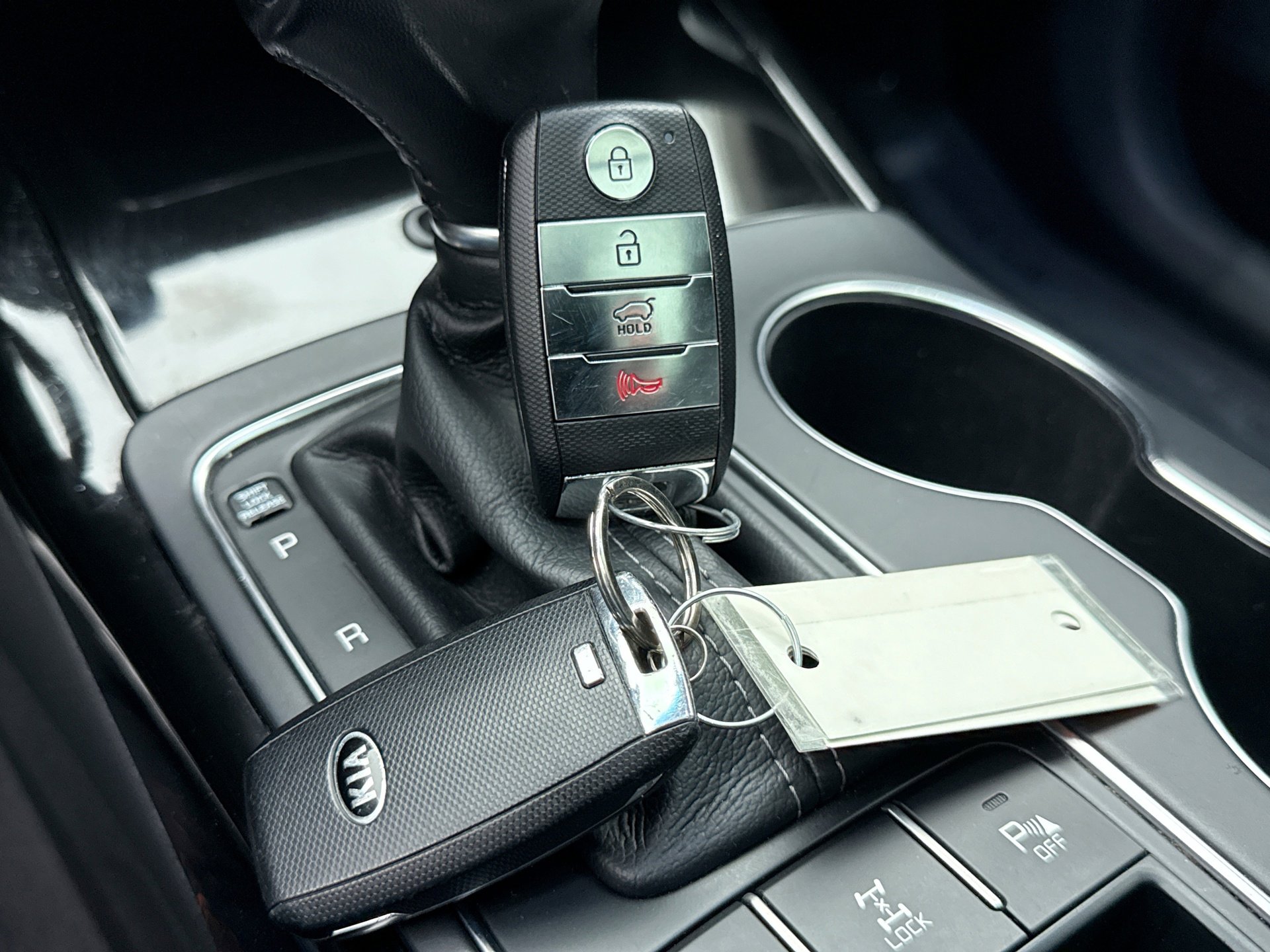 Used 2016 Kia Sorento SX image 26