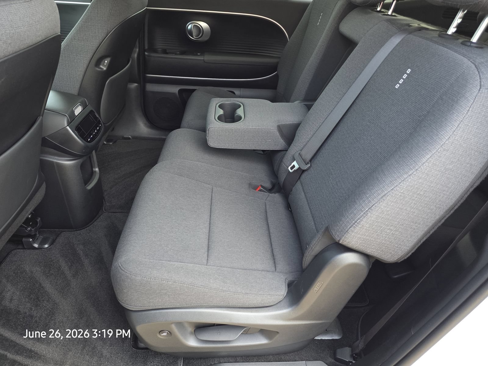 Certified 2026 Hyundai Ioniq 9 S RWD image 17