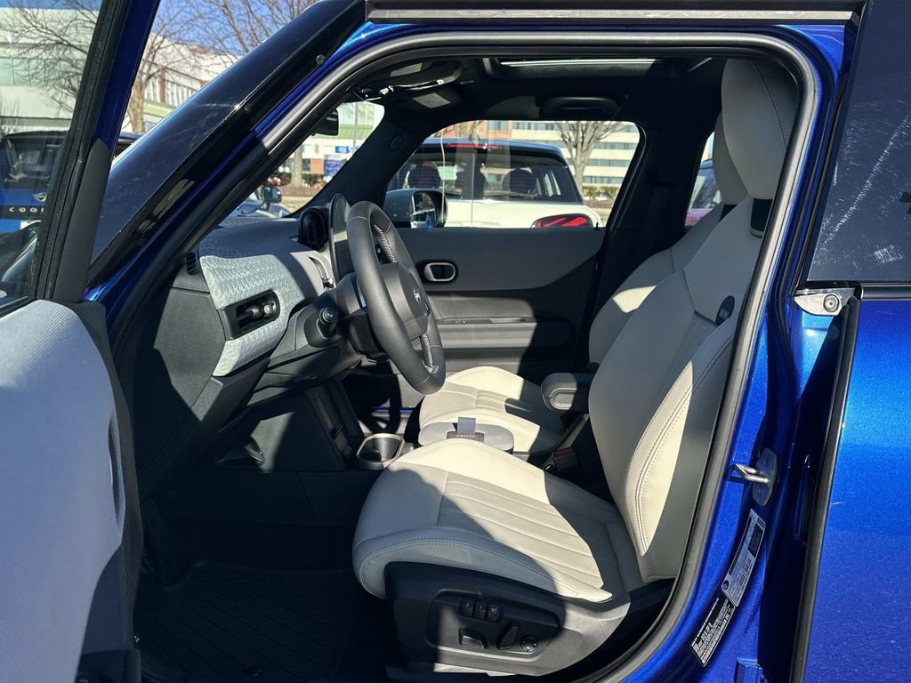 Used 2025 MINI Cooper S image 25