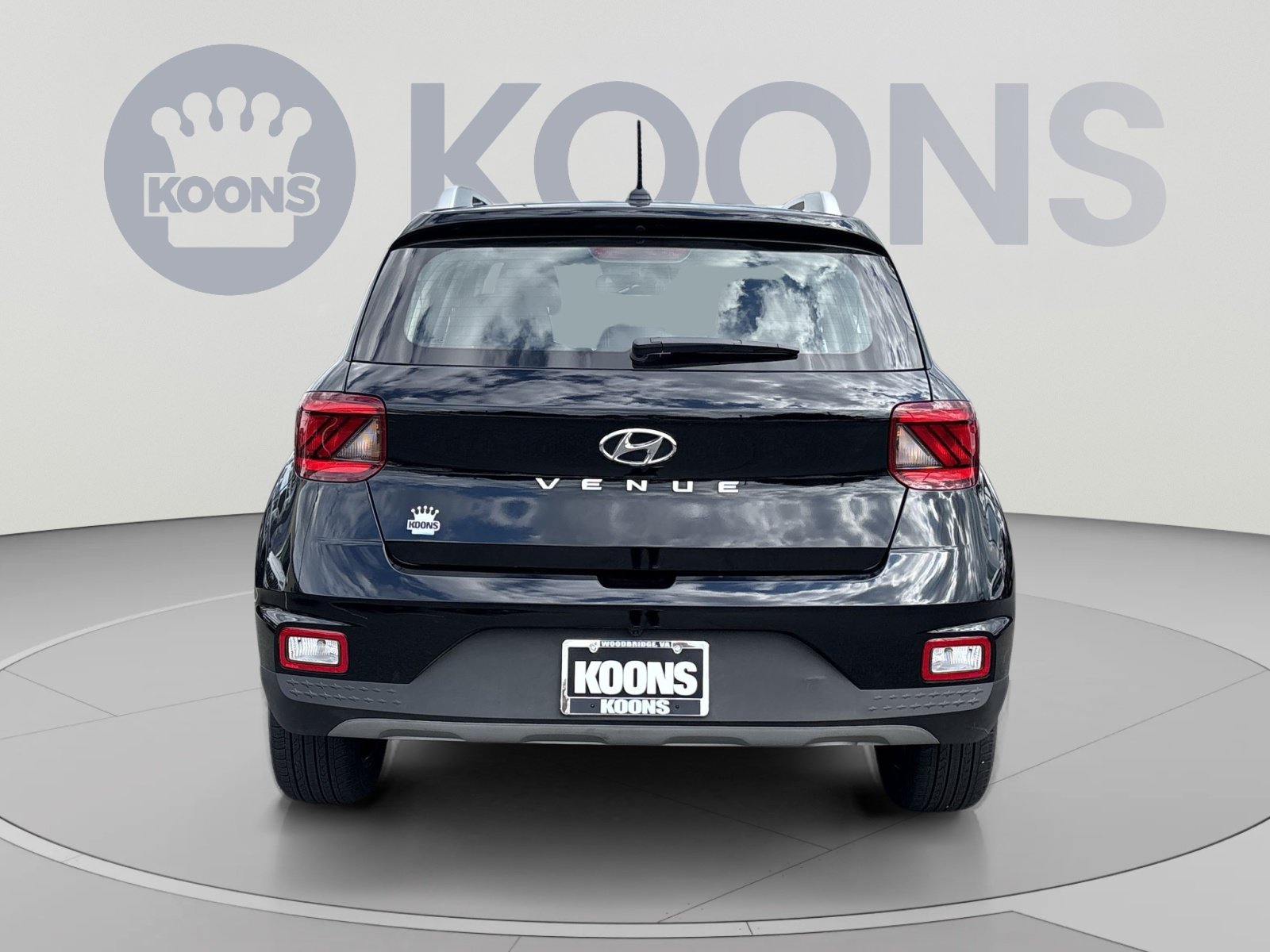 Certified 2023 Hyundai Venue SEL FWD image 5