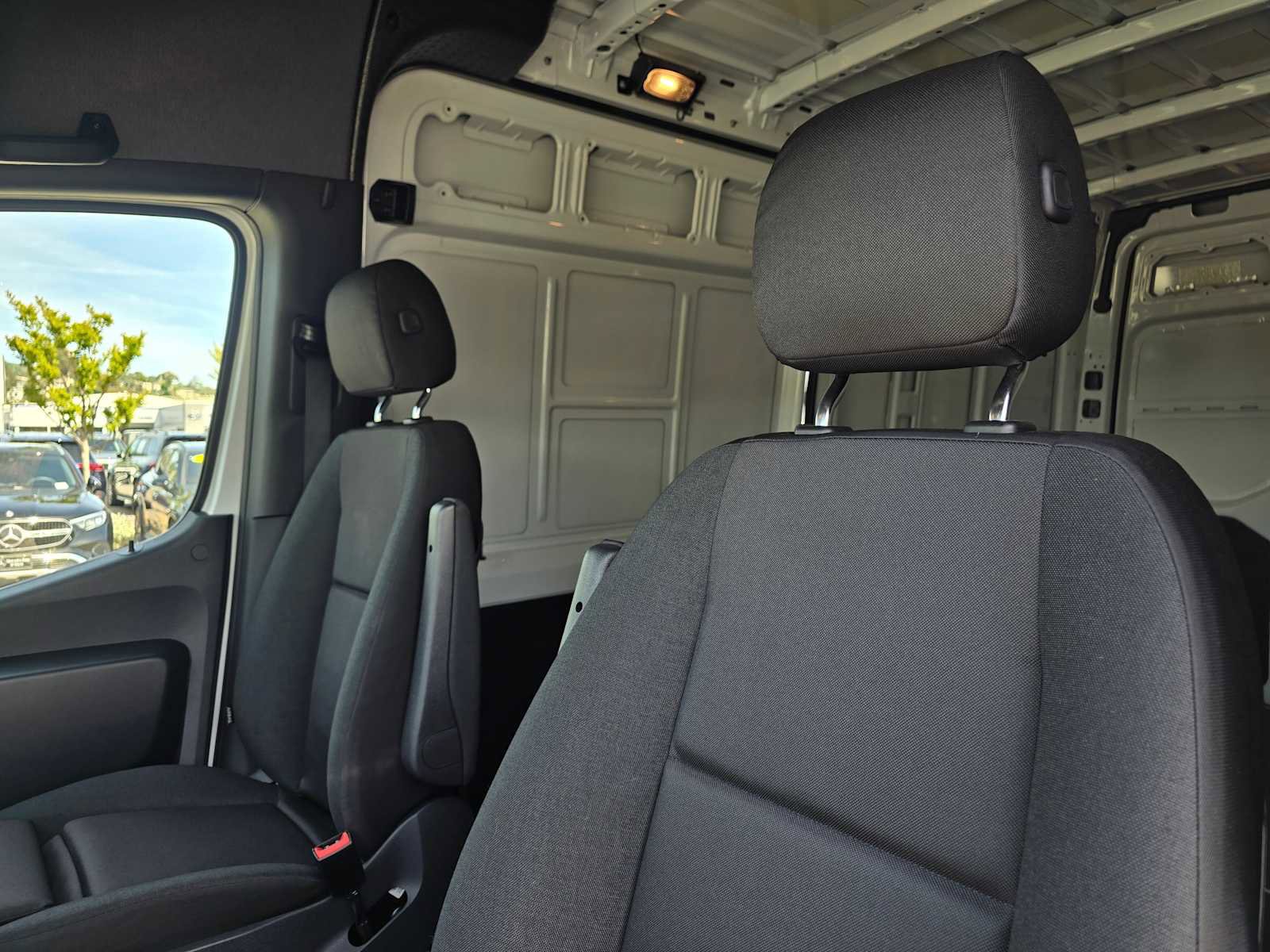 Used 2023 Mercedes-Benz Sprinter 1500 image 36