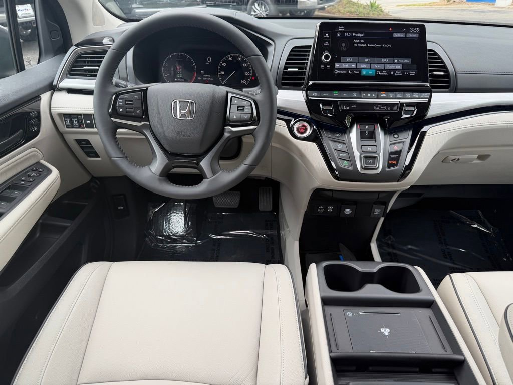 Certified 2026 Honda Odyssey Touring image 18