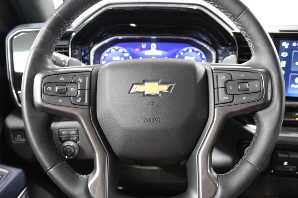 Used 2023 Chevrolet Silverado 1500 High Country w/ Technology Package AWD/4WD image 26