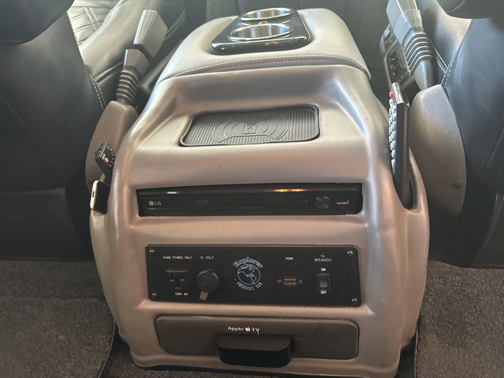 Used 2020 GMC Savana 2500 w/ Enhanced Convenience Package RWD image 30