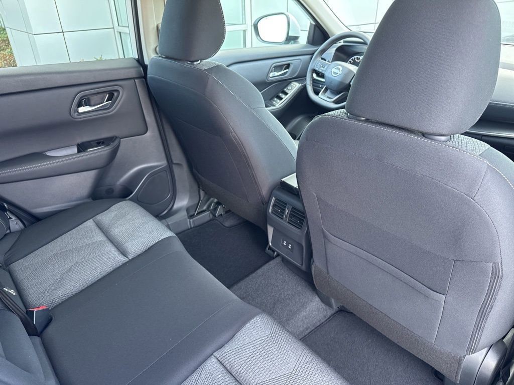 New 2026 Nissan Rogue SV FWD image 20