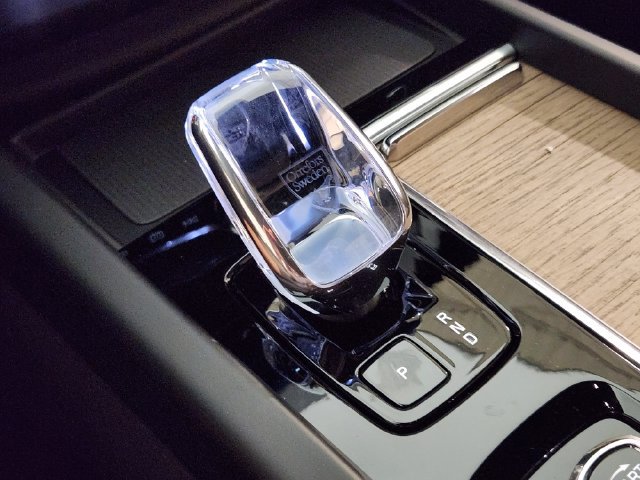 New 2027 Volvo XC60 T8 Plus AWD/4WD image 20