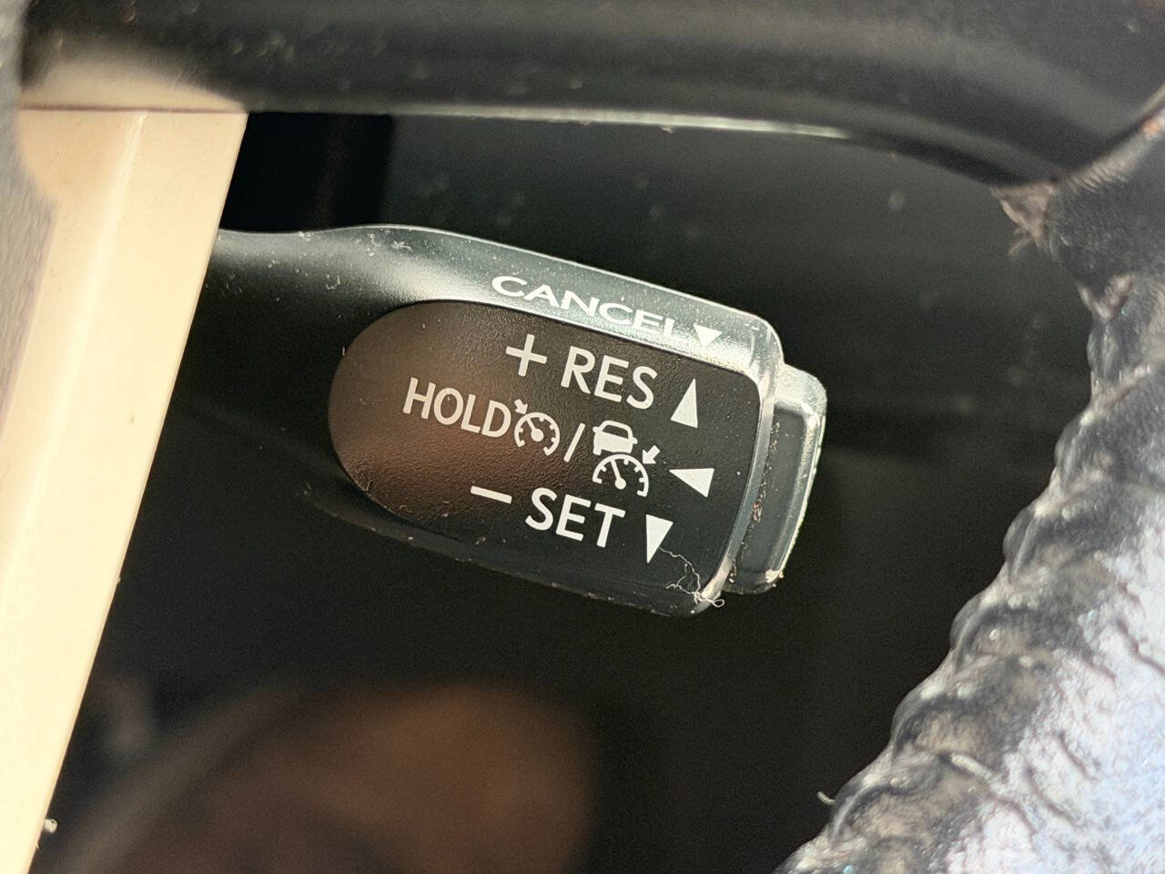 Used 2016 Toyota Prius Four w/ Advanced Technology Package image 29