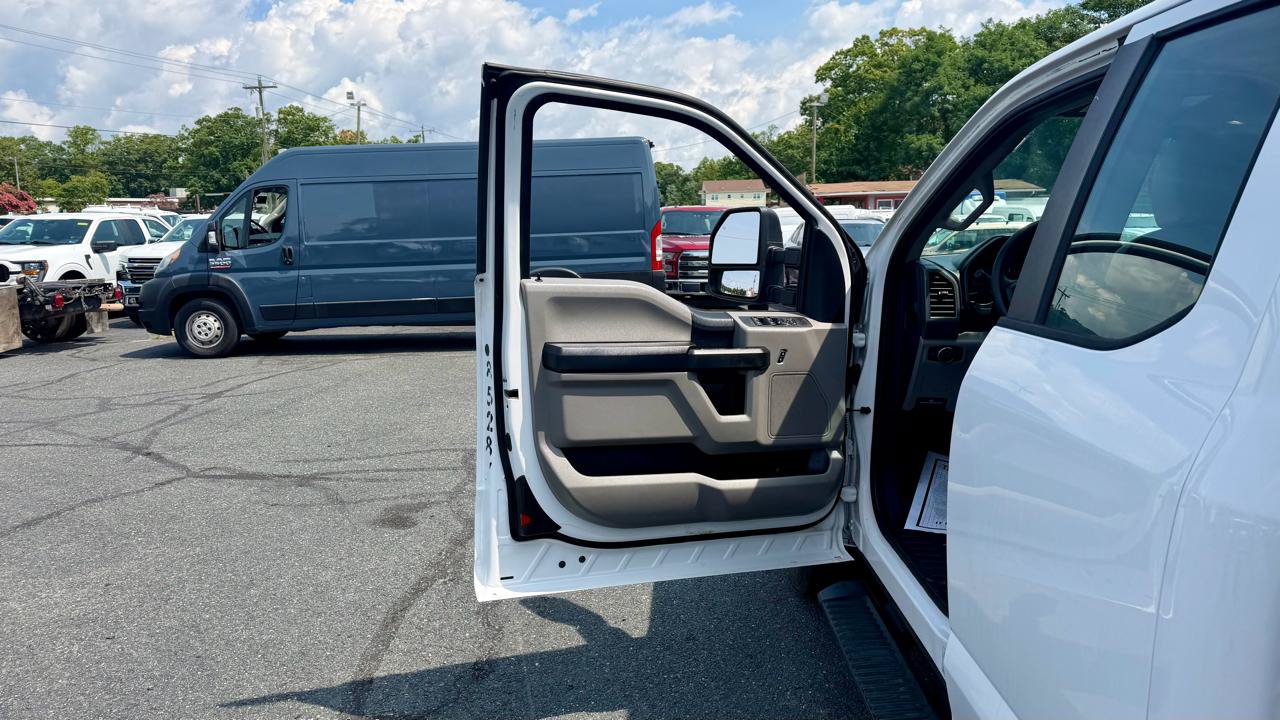 Used 2019 Ford F250 XL w/ Power Equipment Group RWD image 14