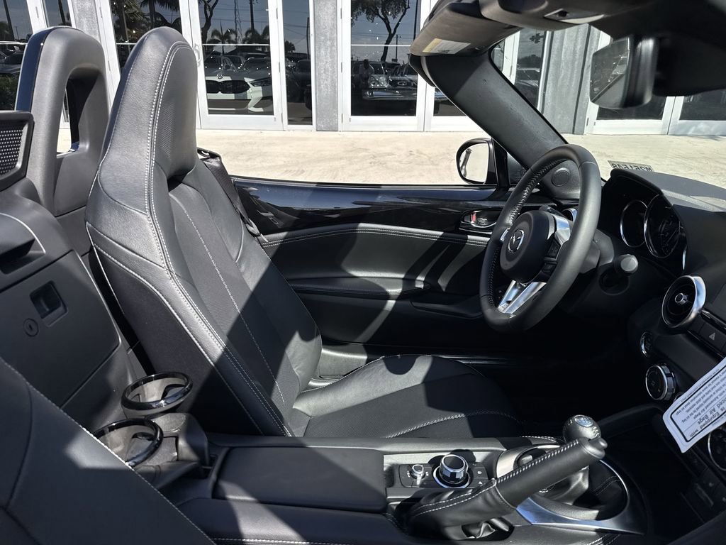 New 2025 MAZDA MX-5 Miata Grand Touring w/ Weather Package image 15