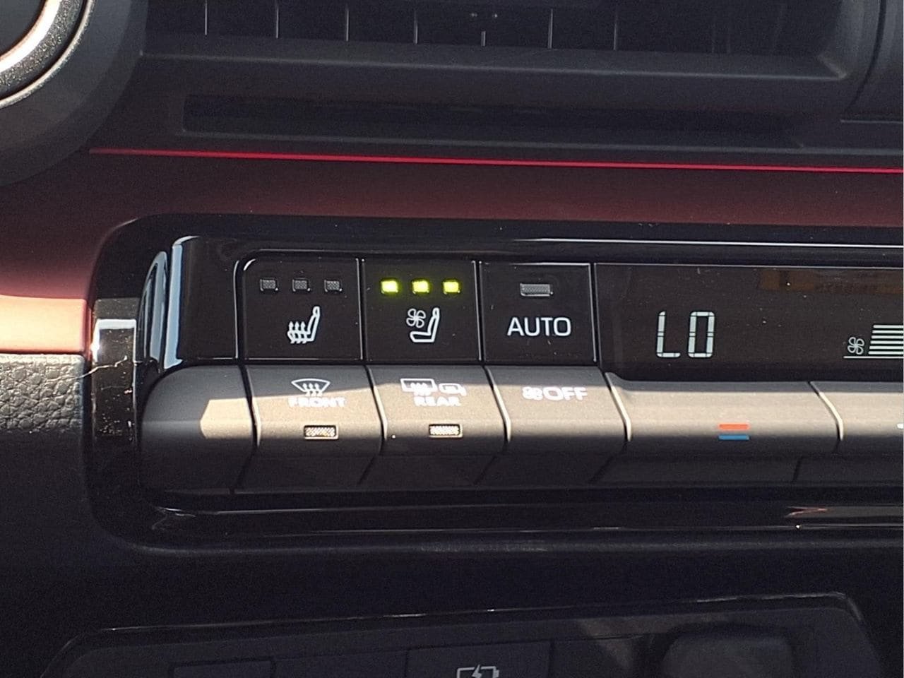 New 2026 Toyota Prius Plug-In Hybrid FWD image 15