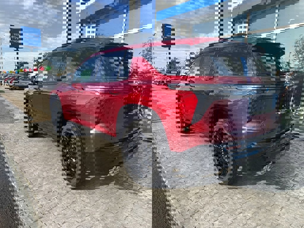 New 2026 Chevrolet Traverse RS w/ LPO, Floor Liner Package image 5