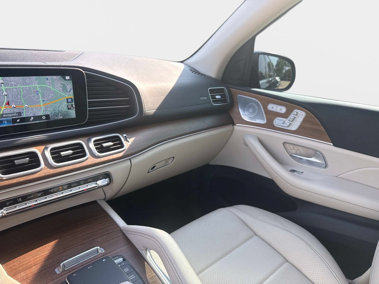 Used 2022 Mercedes-Benz GLS 450 4MATIC image 19