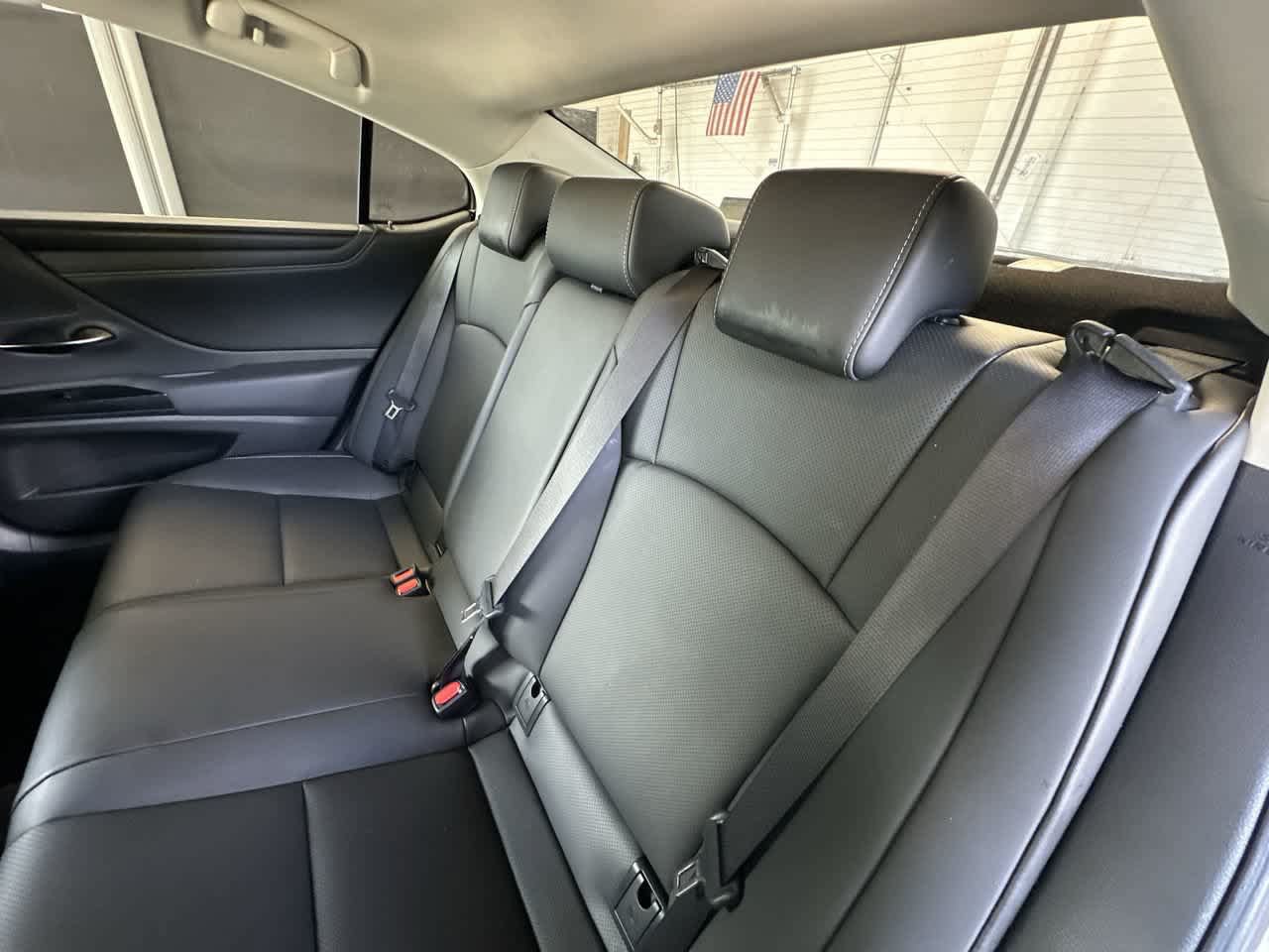 Used 2025 Lexus ES 350 w/ Premium Package FWD image 22