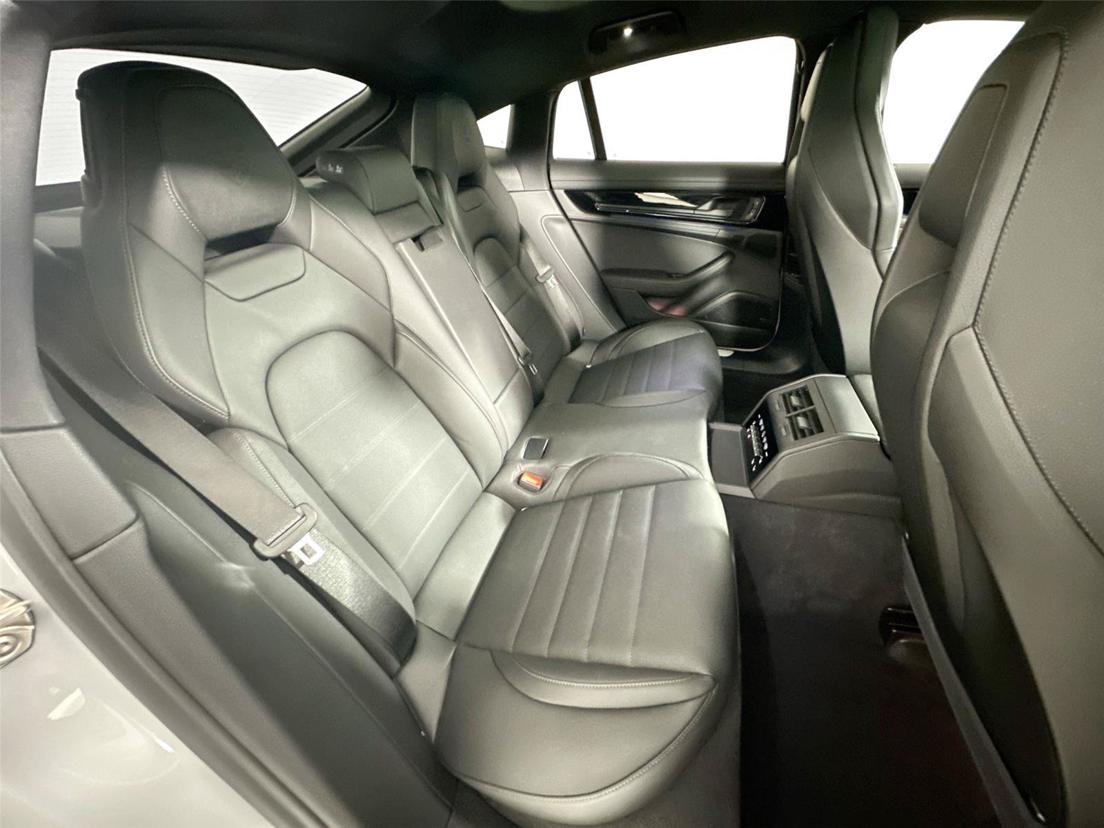 Certified 2026 Porsche Panamera 4 AWD/4WD image 26