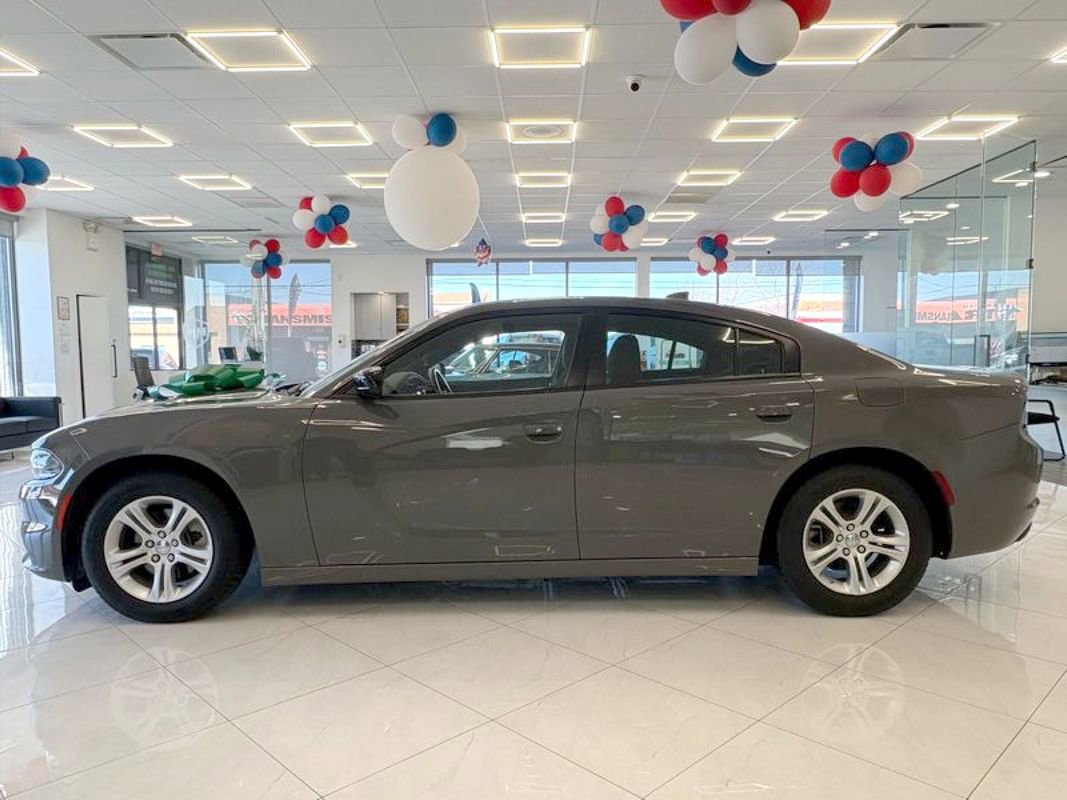 Used 2023 Dodge Charger SXT image 4