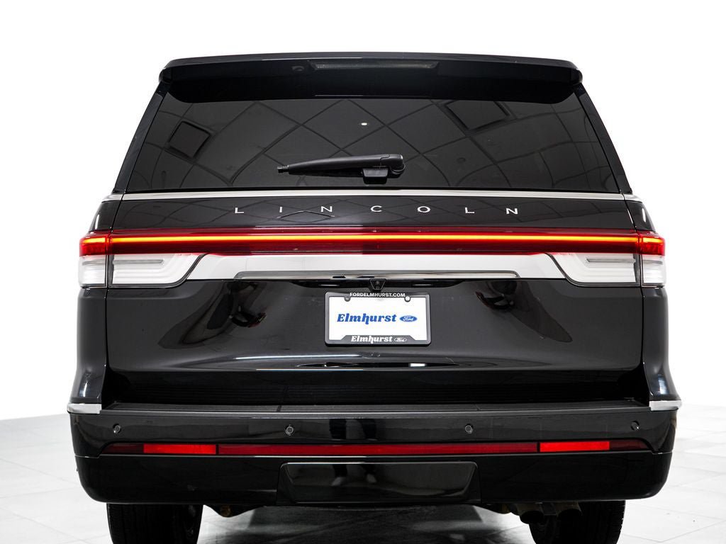 Used 2023 Lincoln Navigator L Reserve w/ Equipment Group 201A AWD/4WD image 6