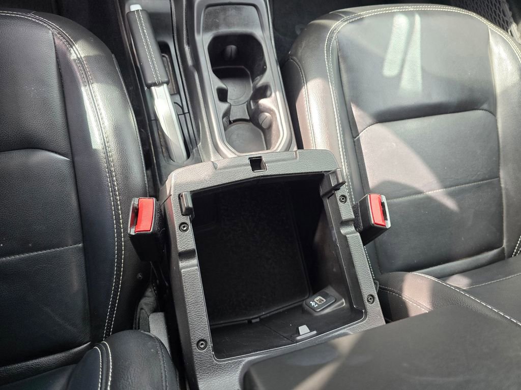 Used 2021 Jeep Wrangler Unlimited Sahara w/ Cold Weather Group AWD/4WD image 29