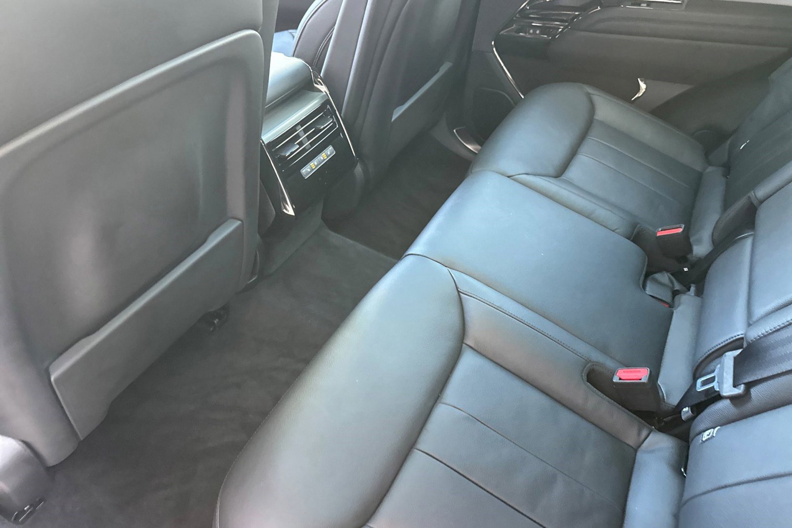 Certified 2025 Land Rover Range Rover Sport image 25