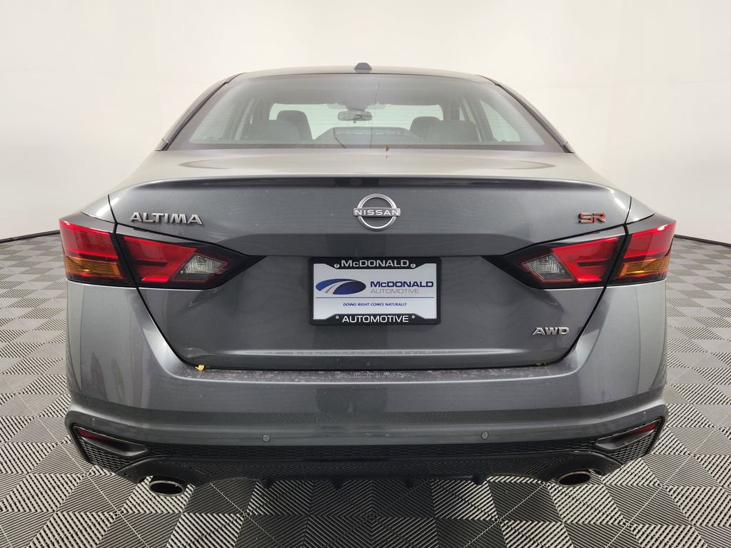 New 2025 Nissan Altima 2.5 SR w/ SR Premium Package AWD/4WD image 4
