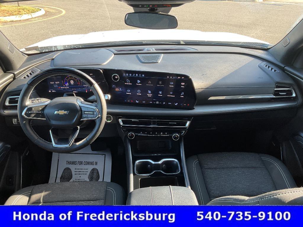 Used 2025 Chevrolet Traverse LT w/ Enhanced Driving Package FWD image 46