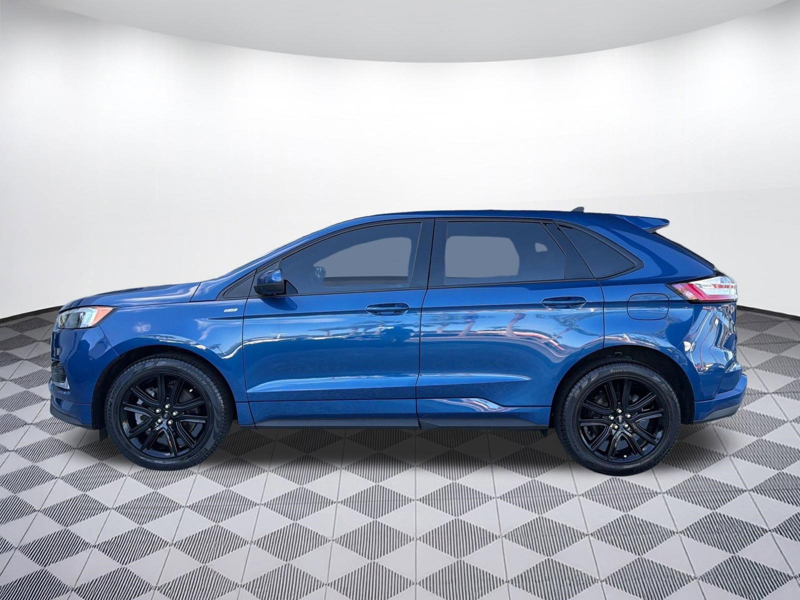 Used 2021 Ford Edge ST-Line FWD image 2