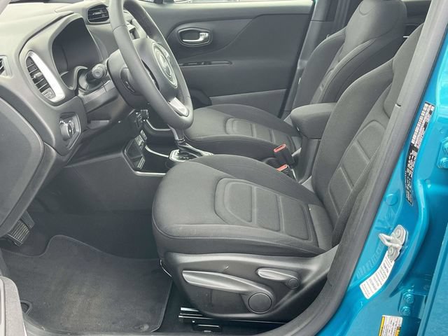 Used 2021 Jeep Renegade Latitude w/ Luxury Group I FWD image 13