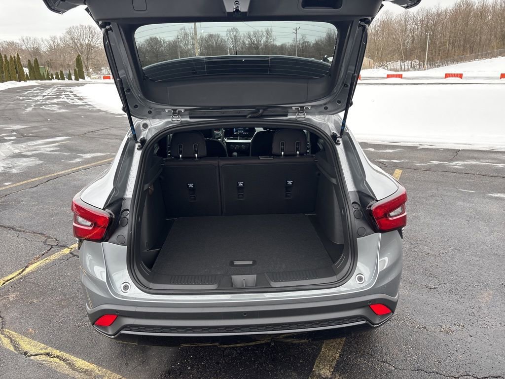 New 2026 Chevrolet Trax RS w/ Driver Confidence Package image 20