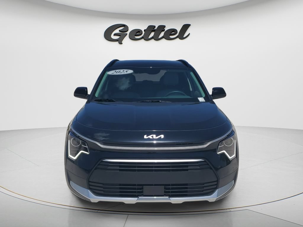 Used 2025 Kia Niro EX FWD image 2
