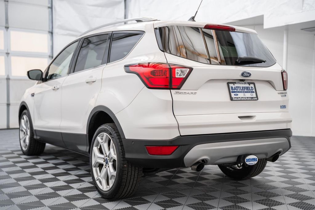 Used 2019 Ford Escape Titanium image 5