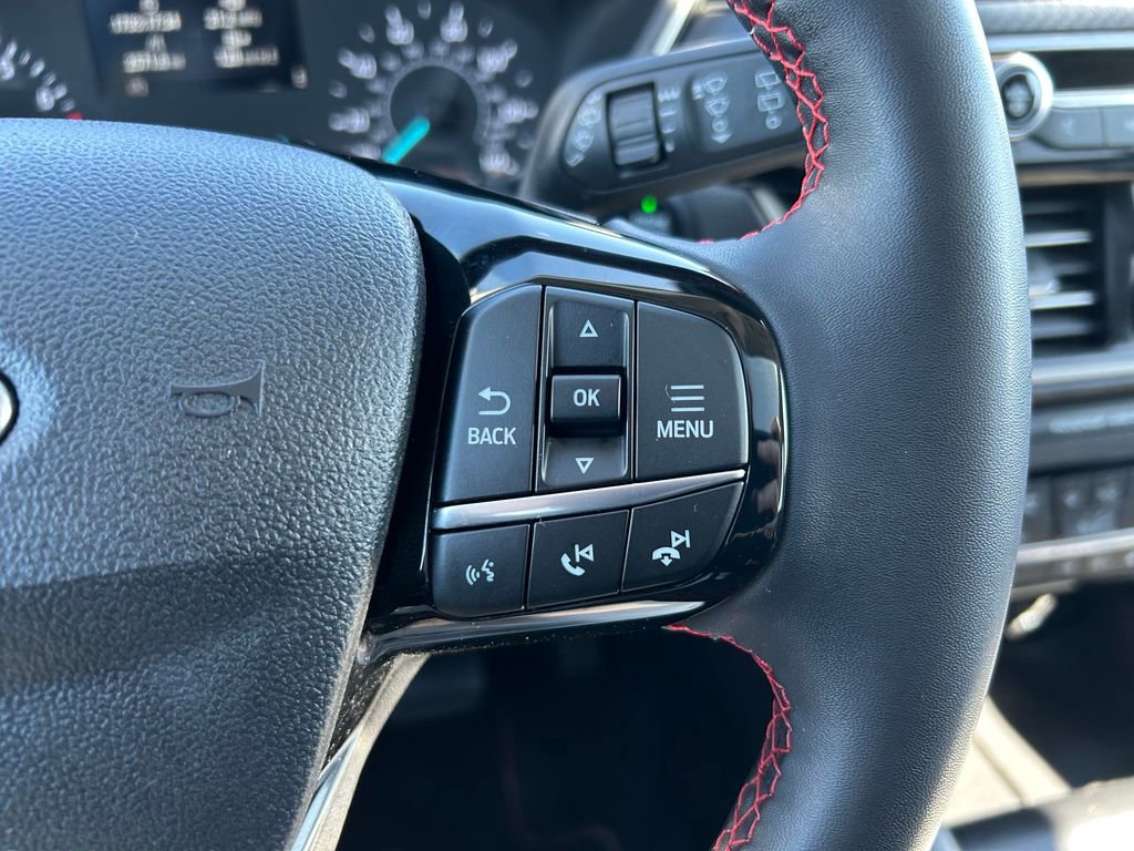 Used 2022 Ford Escape SEL w/ SEL Stealth AWD Package image 18