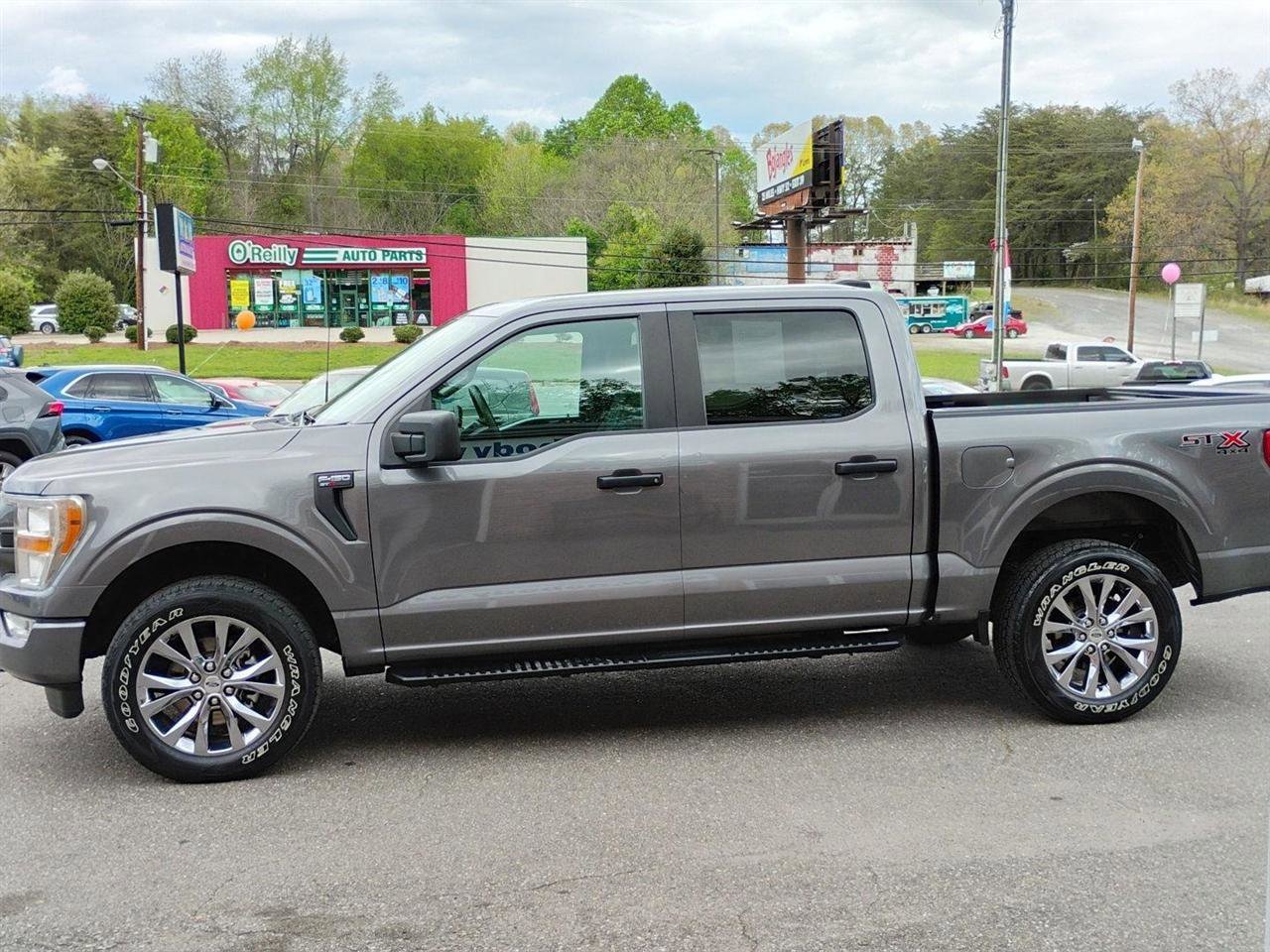 Used 2021 Ford F150 XL w/ STX Appearance Package AWD/4WD image 9