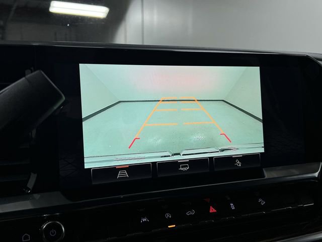 New 2026 GMC Sierra 1500 SLE image 15