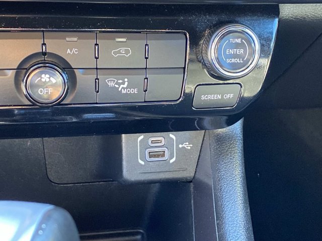 Used 2024 Jeep Compass Latitude AWD/4WD image 10