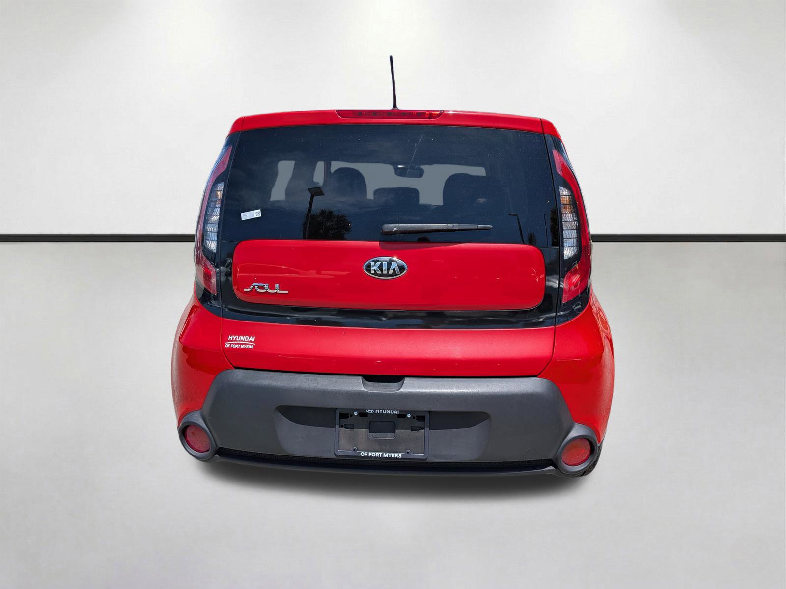 Used 2015 Kia Soul + FWD image 5