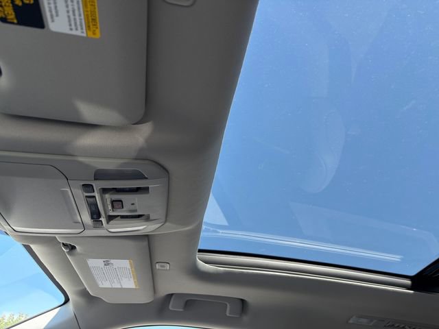 New 2026 Toyota Highlander Platinum AWD/4WD image 24